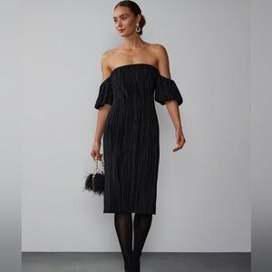 Elegant Off-Shoulder Red /Black Dress